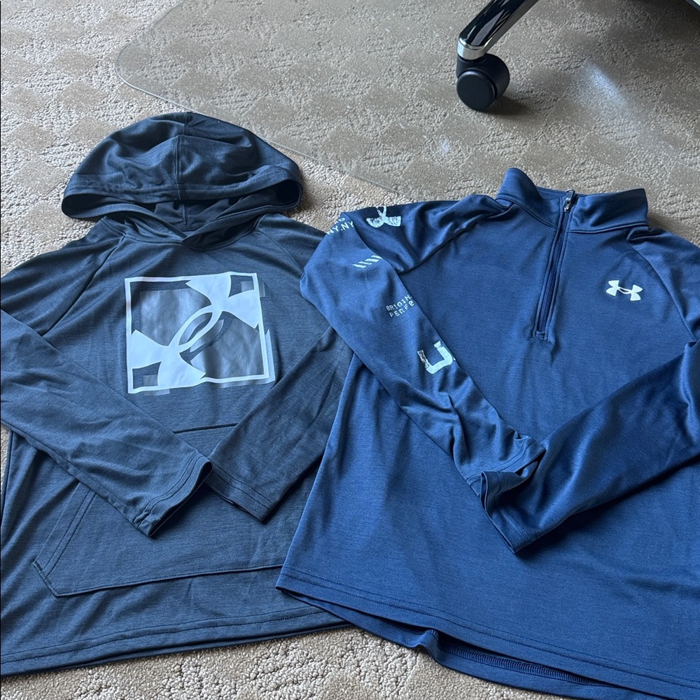 3 BOYS small and medium Under Armour tops *like new*